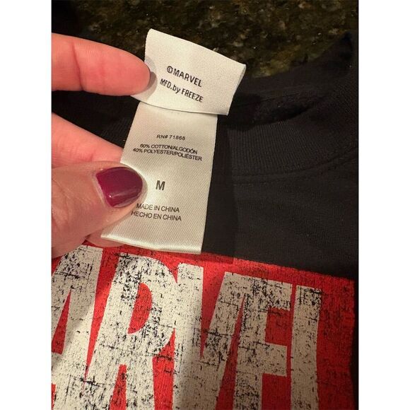 *3/$15 Marvel Unisex M Black Pullover Sweatshirt Graphic Superhero Print - Picture 7 of 8